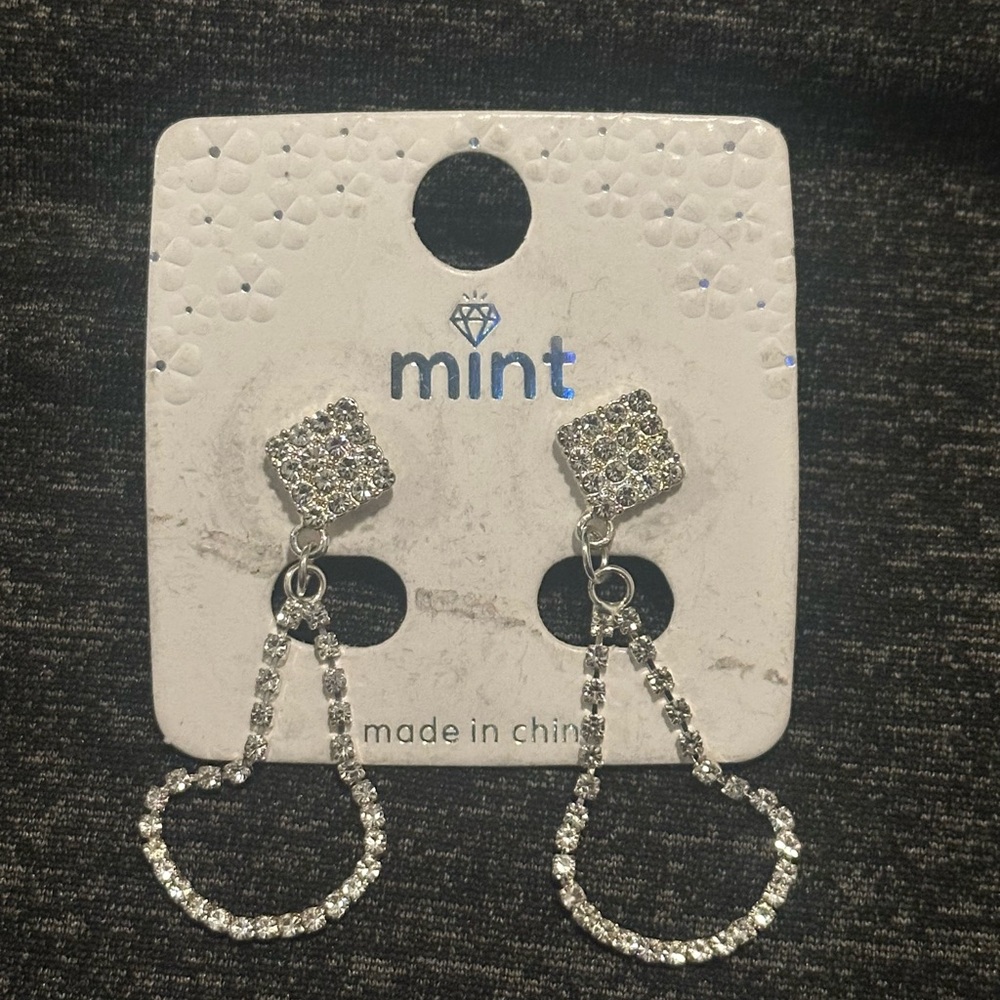 Elegant Rhinestone Dangle Earrings